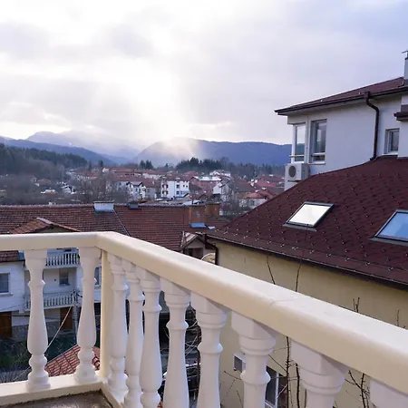 рилски рай Pensiune Samokov